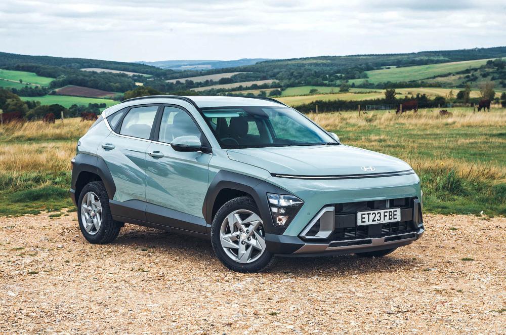 Hyundai Kona front right static
