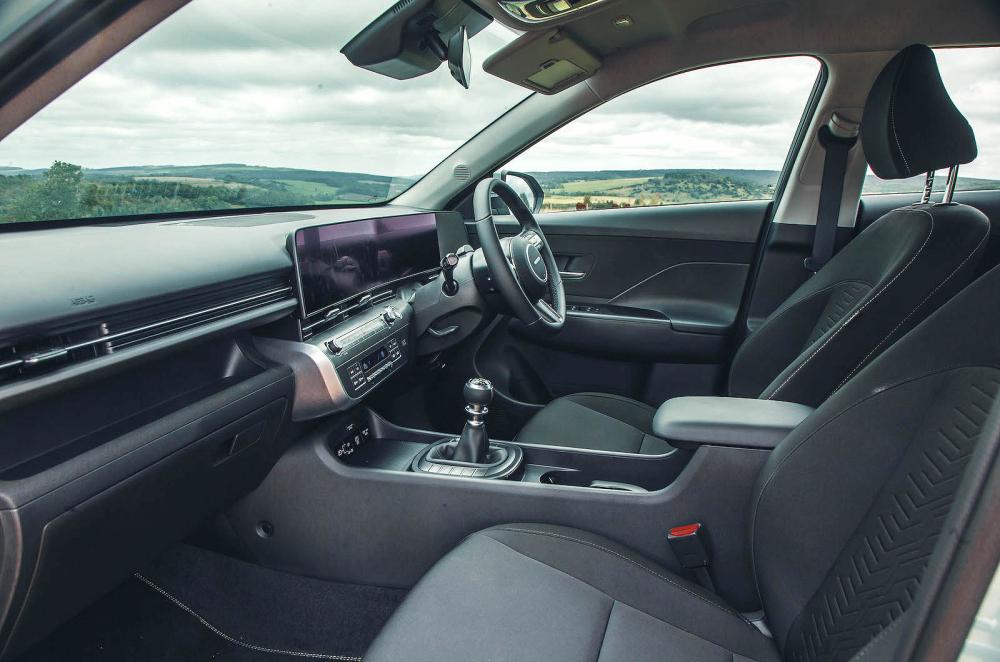 Hyundai Kona interior front seats