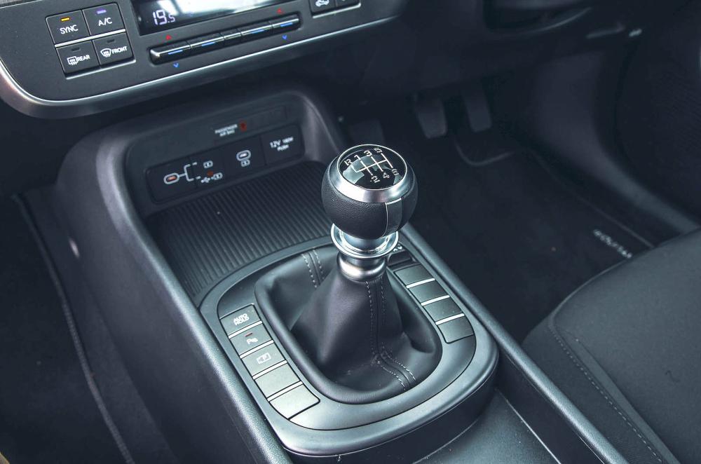 Hyundai Kona interior gearstick detail