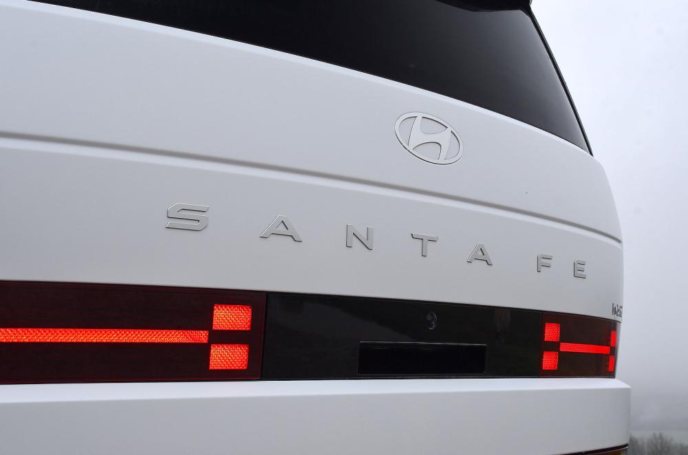 Hyundai Santa Fe rear badge