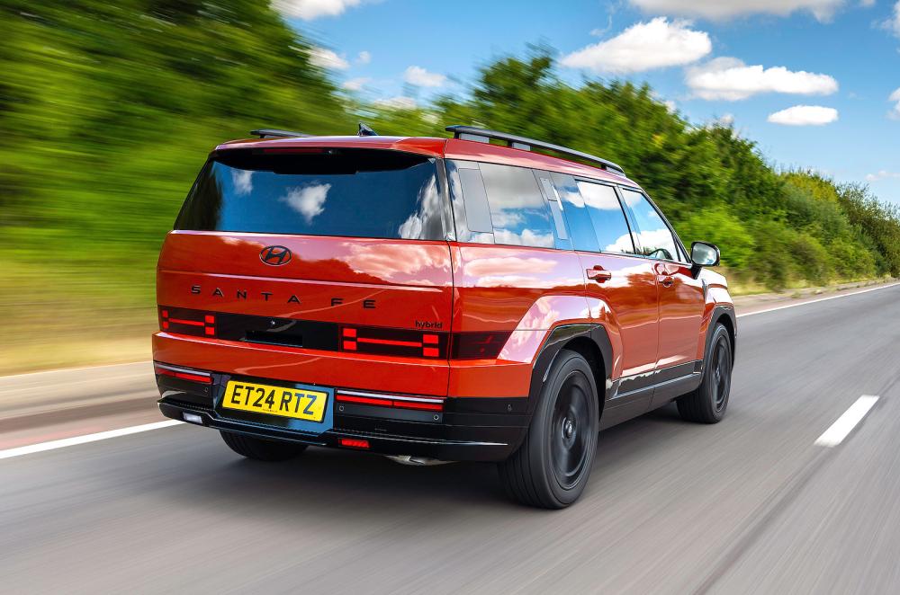 Hyundai Santa Fe rear right driving