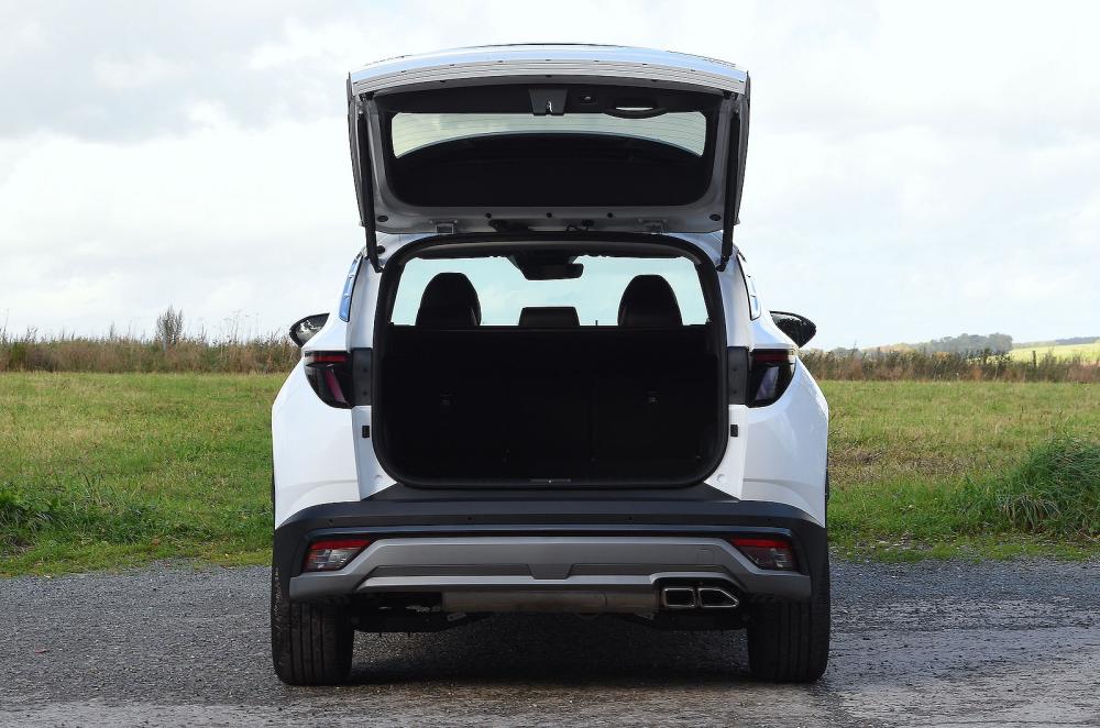 Hyundai Tucson rear static boot open