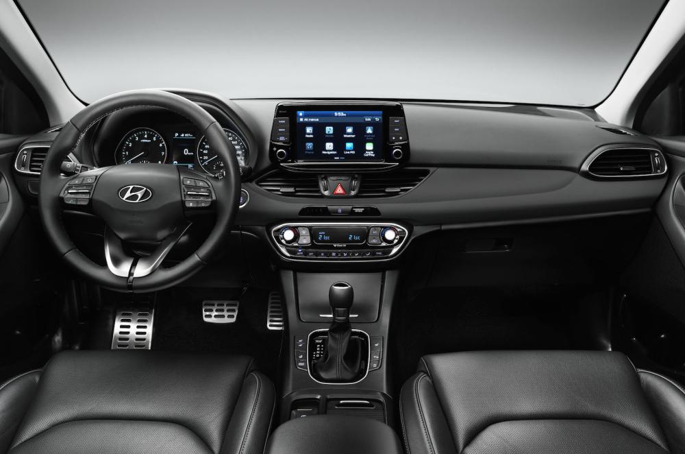 Hyundai i30 Tourer 2022 interior dashboard