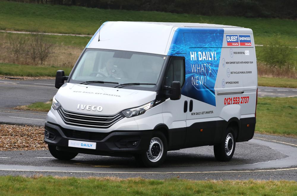 Iveco Daily front cornering