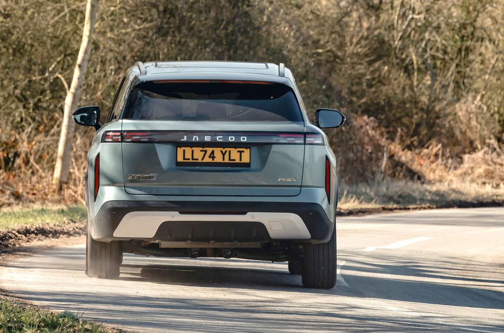 Jaecoo 7 rear cornering