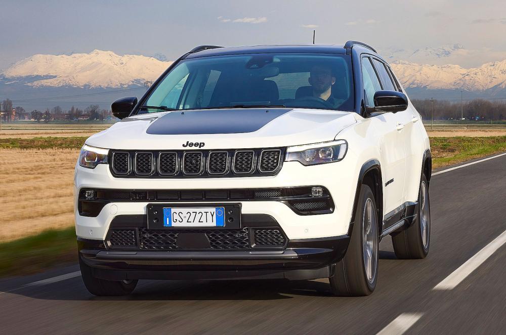 Jeep Compass front left driving