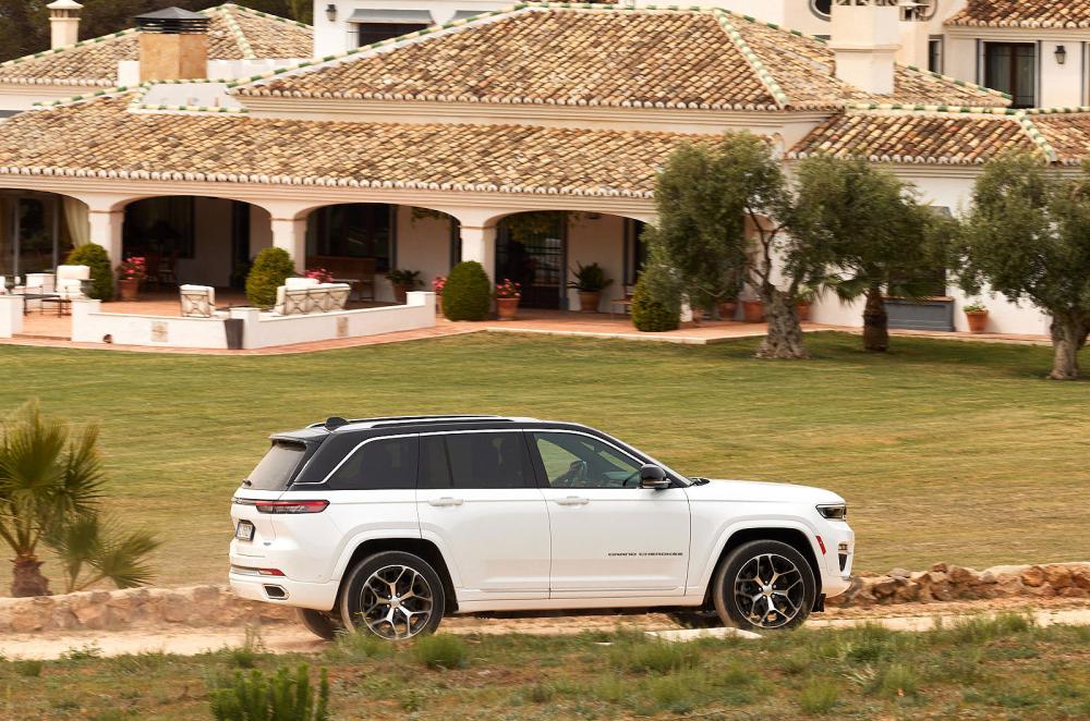 Jeep Grand Cherokee right driving