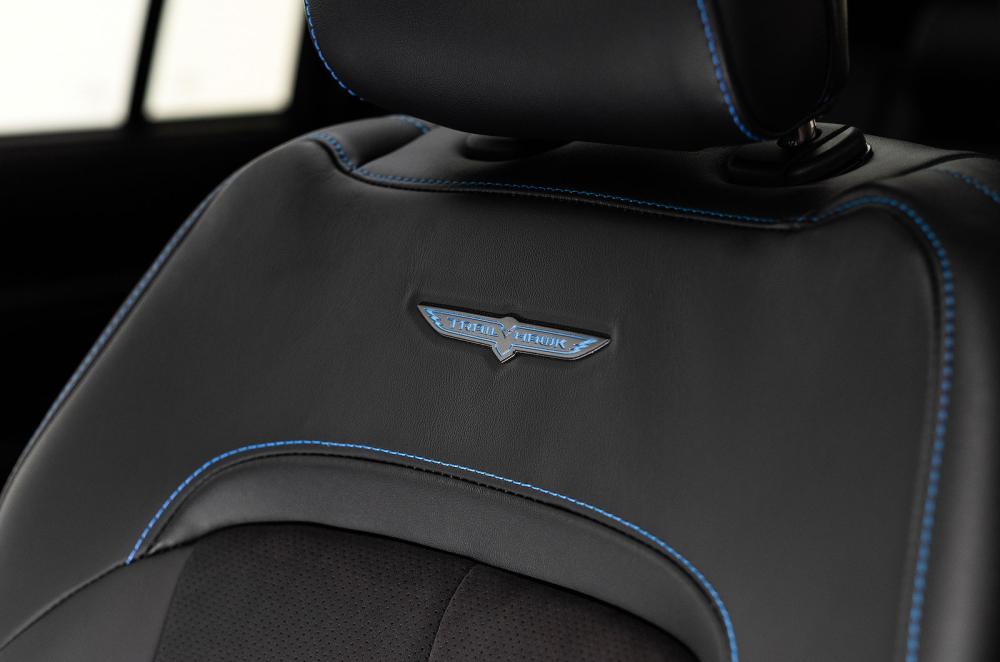 Jeep Grand Cherokee interior seat detail