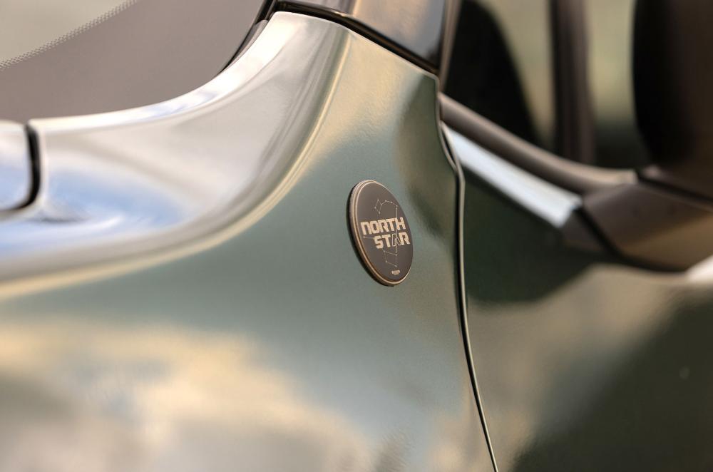 Jeep Renegade North Star badge