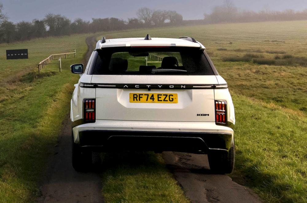 KGM Actyon rear driving