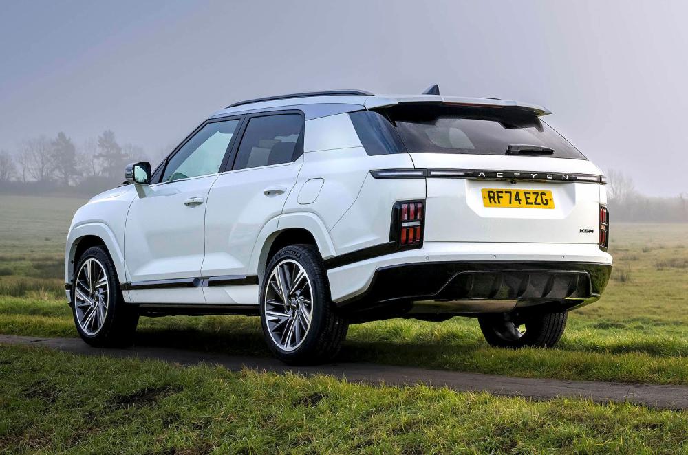 KGM Actyon rear left static