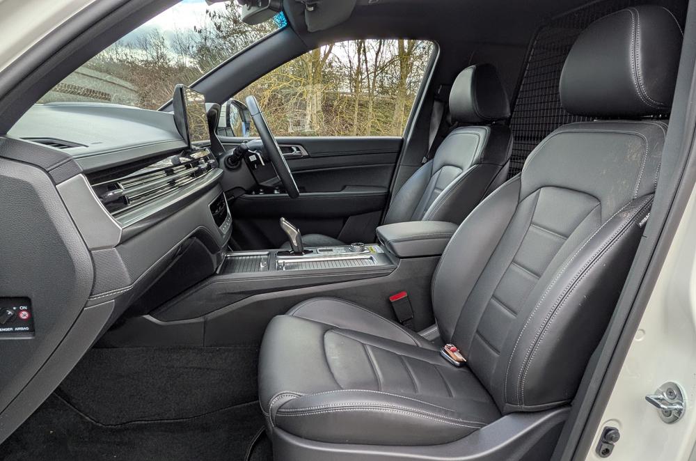 KGM Rexton Commercial front seats