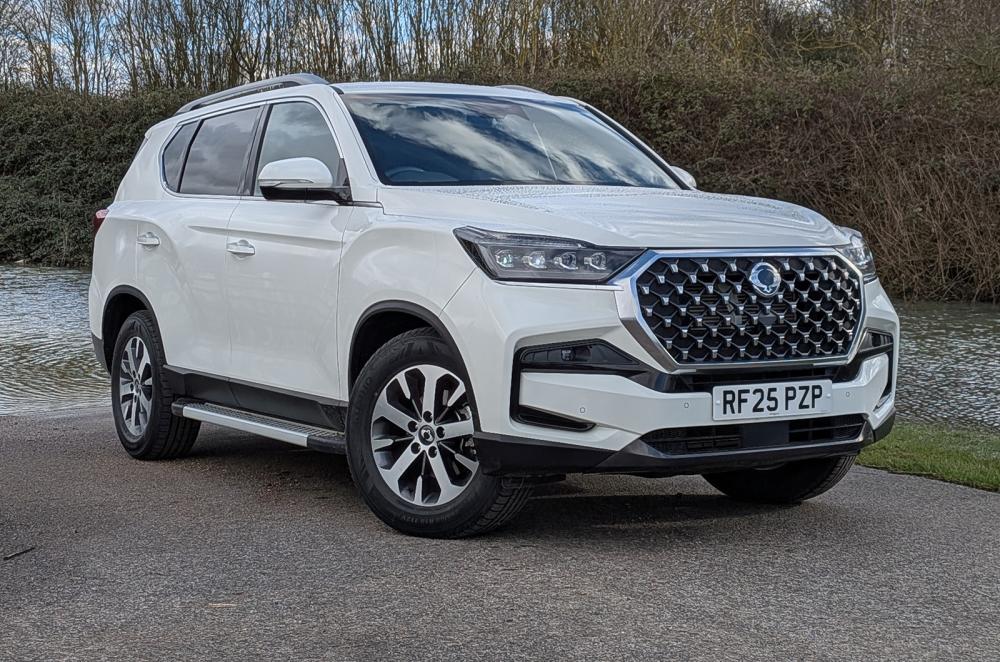 KGM Rexton Commercial static front right
