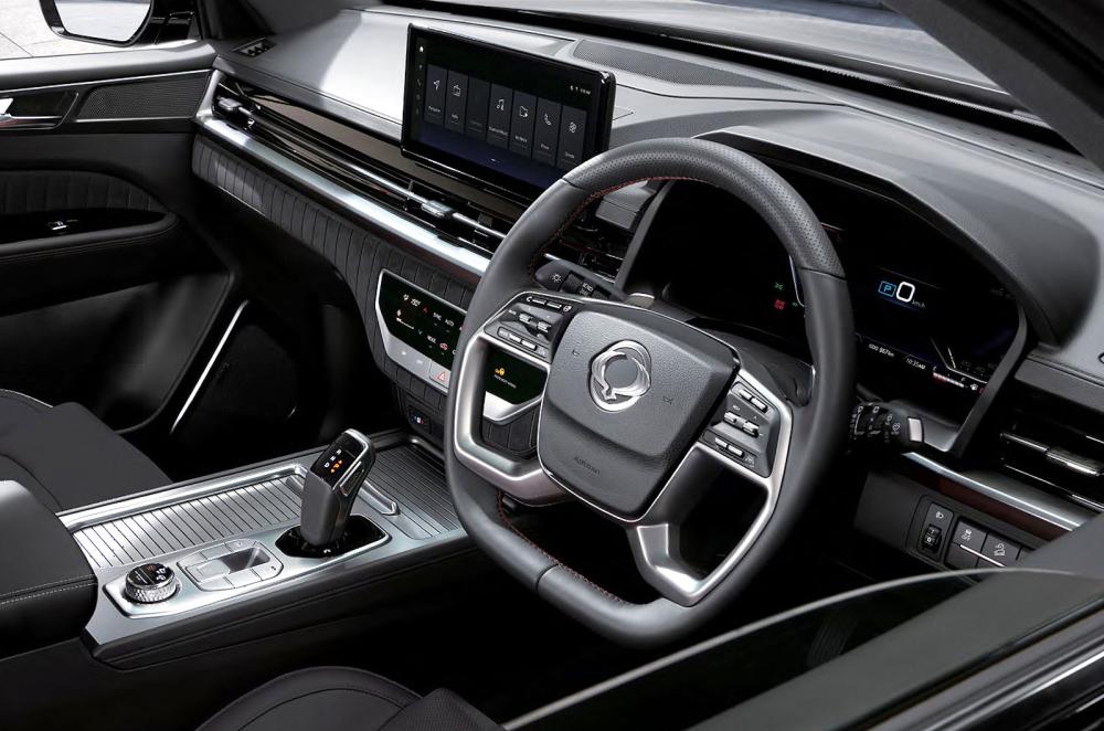 KGM Rexton dashboard