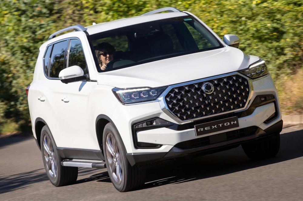 KGM Rexton Commercial driving front right