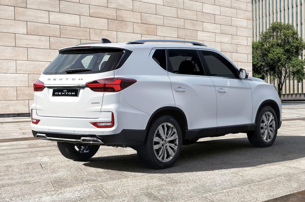 KGM Rexton rear right static