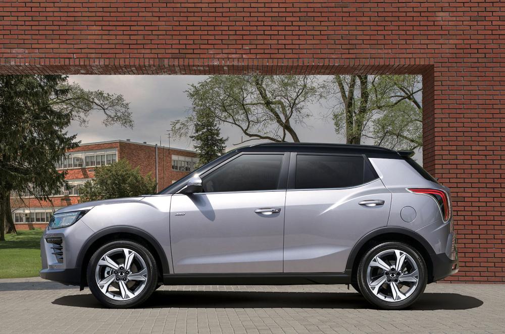 KGM Tivoli left static