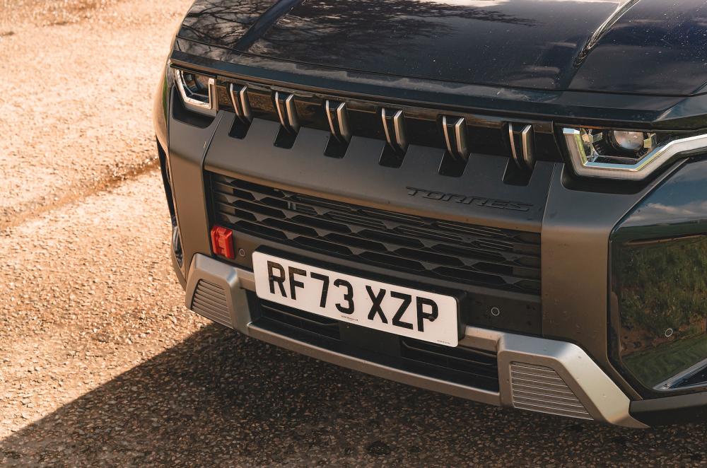 KGM Torres front detail