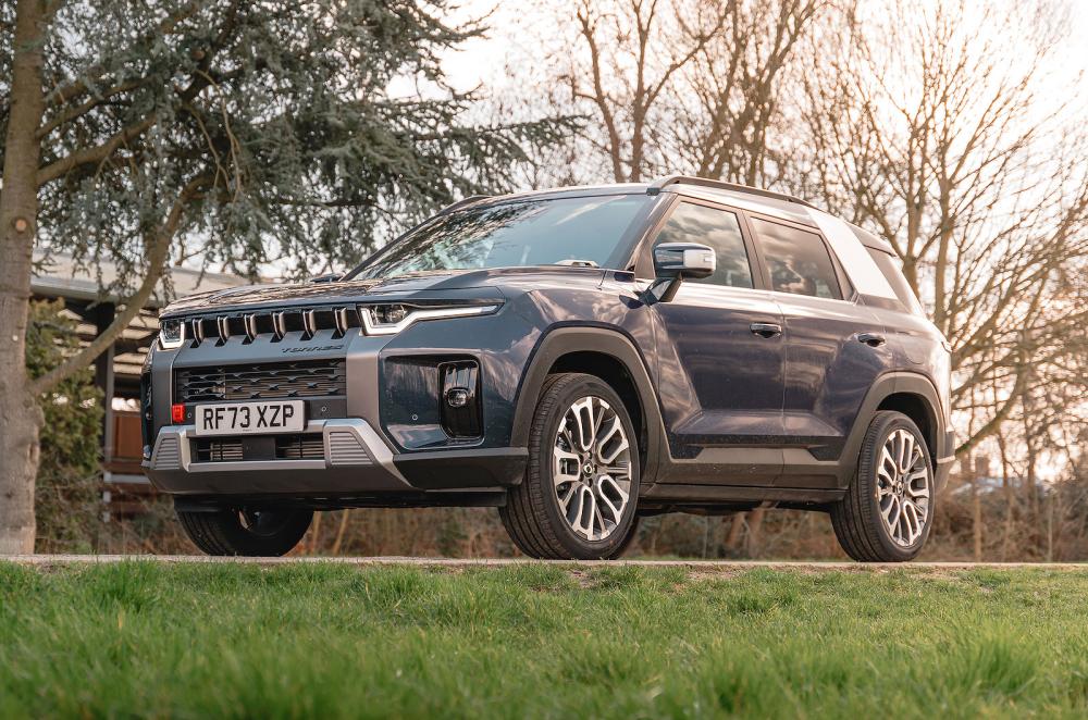 KGM Torres front left static