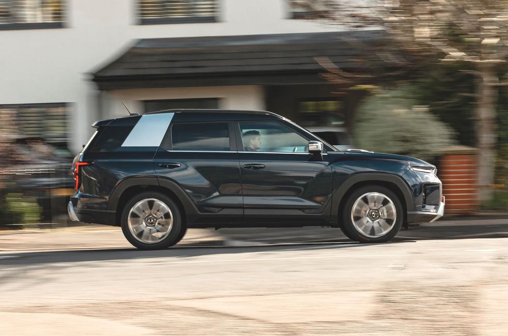 KGM Torres right driving