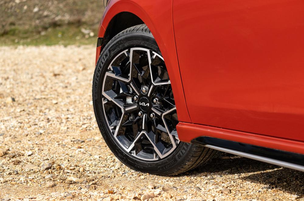 Kia Ceed alloy wheel