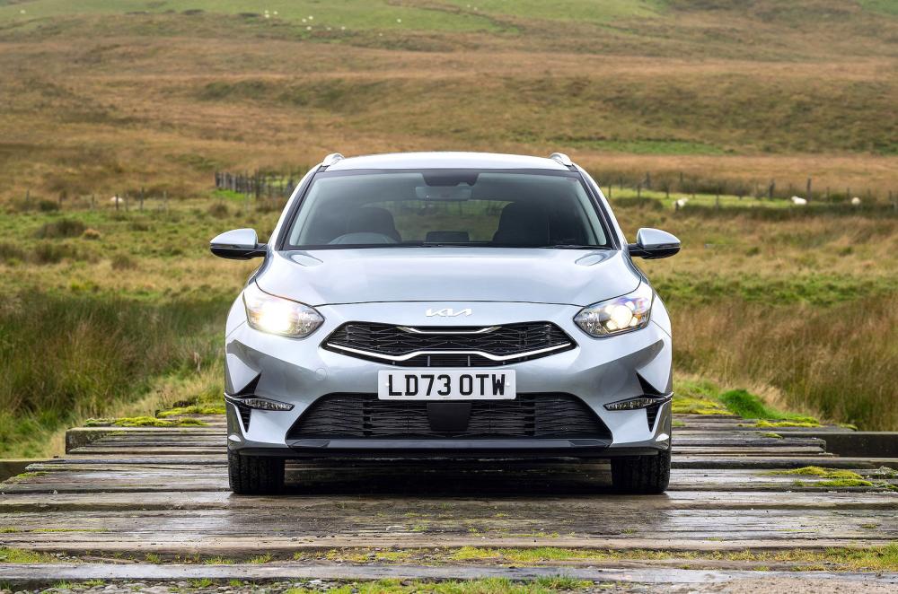 Kia Ceed Sportswagon front static