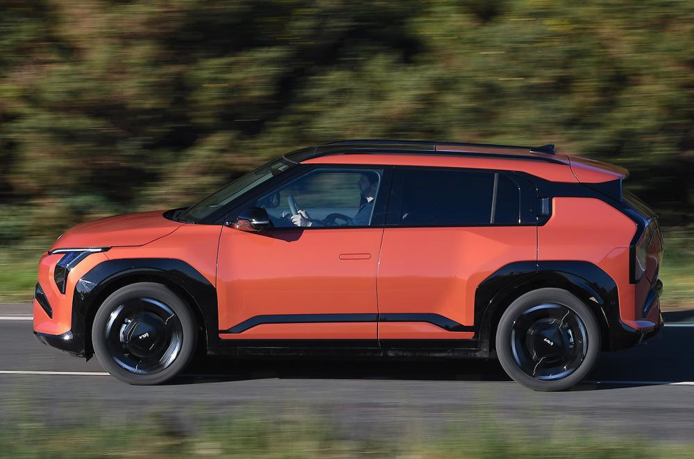 Kia EV3 driving side