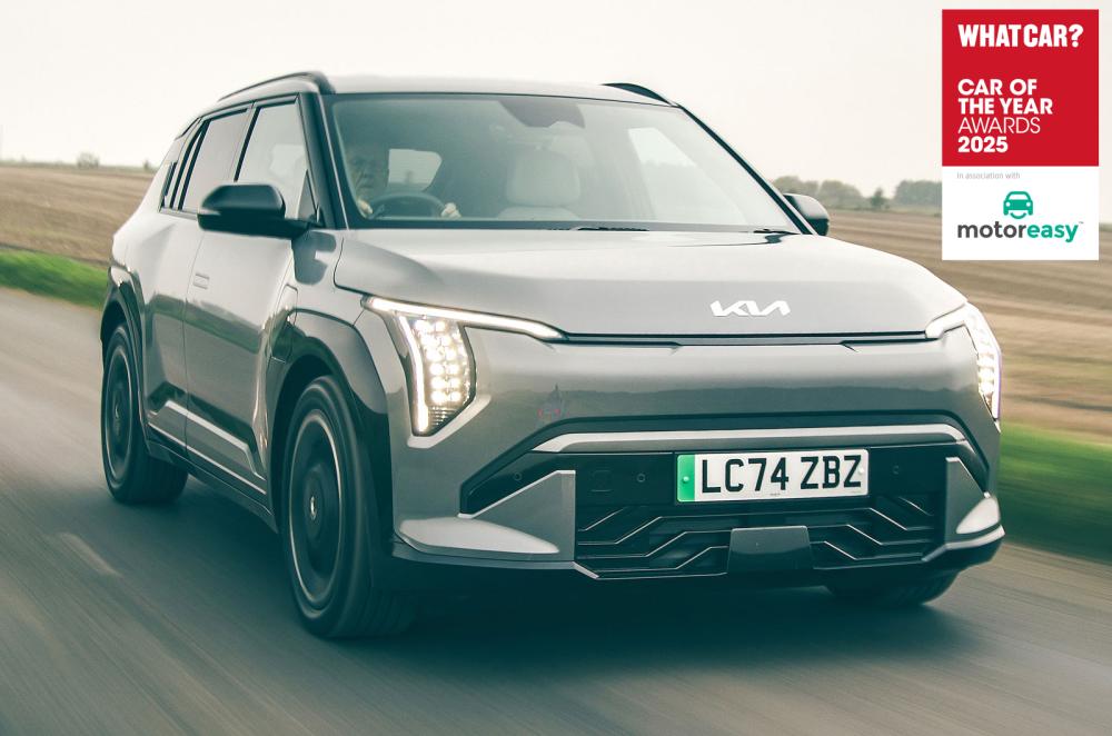 Kia EV3 front right driving