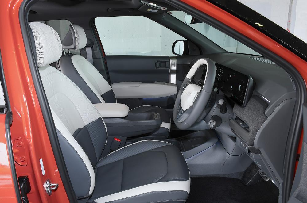 Kia EV3 front seats
