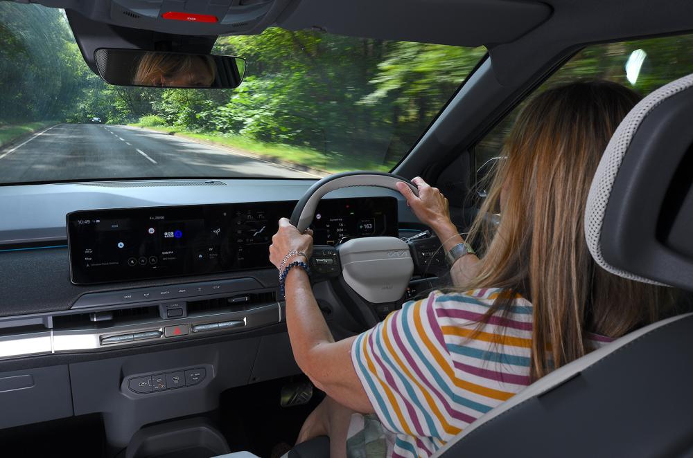 Claire Evans driving the Kia EV3