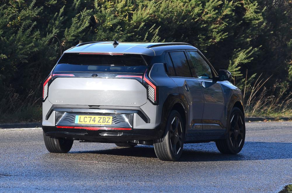 Kia EV3 rear cornering