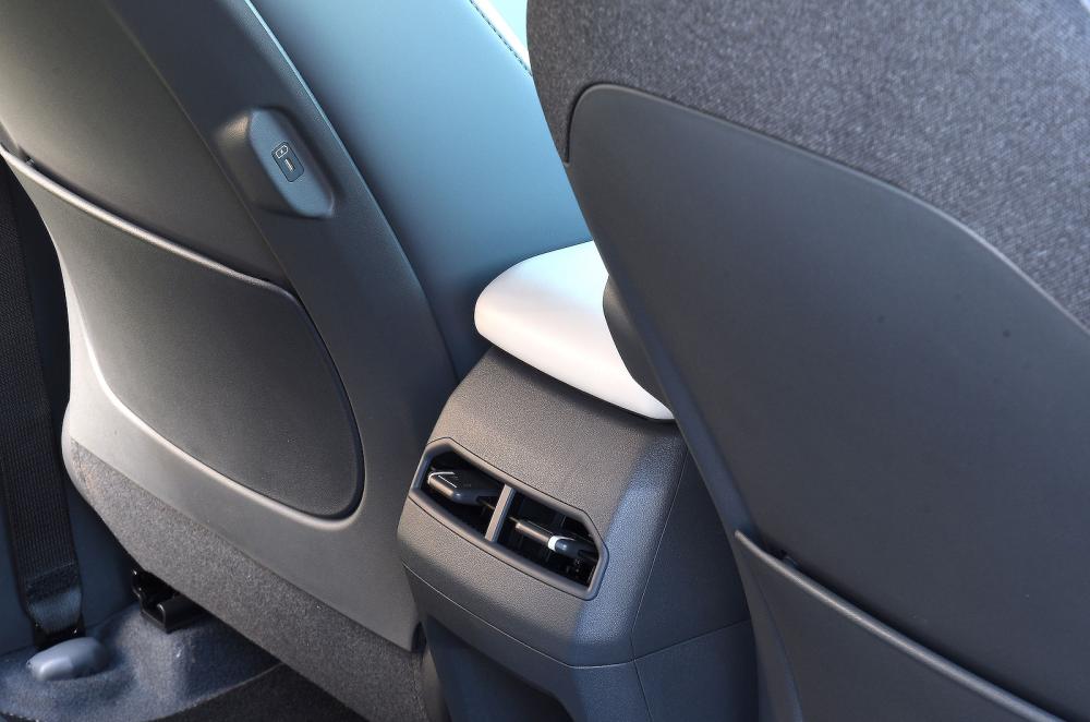 Kia EV3 rear interior vents