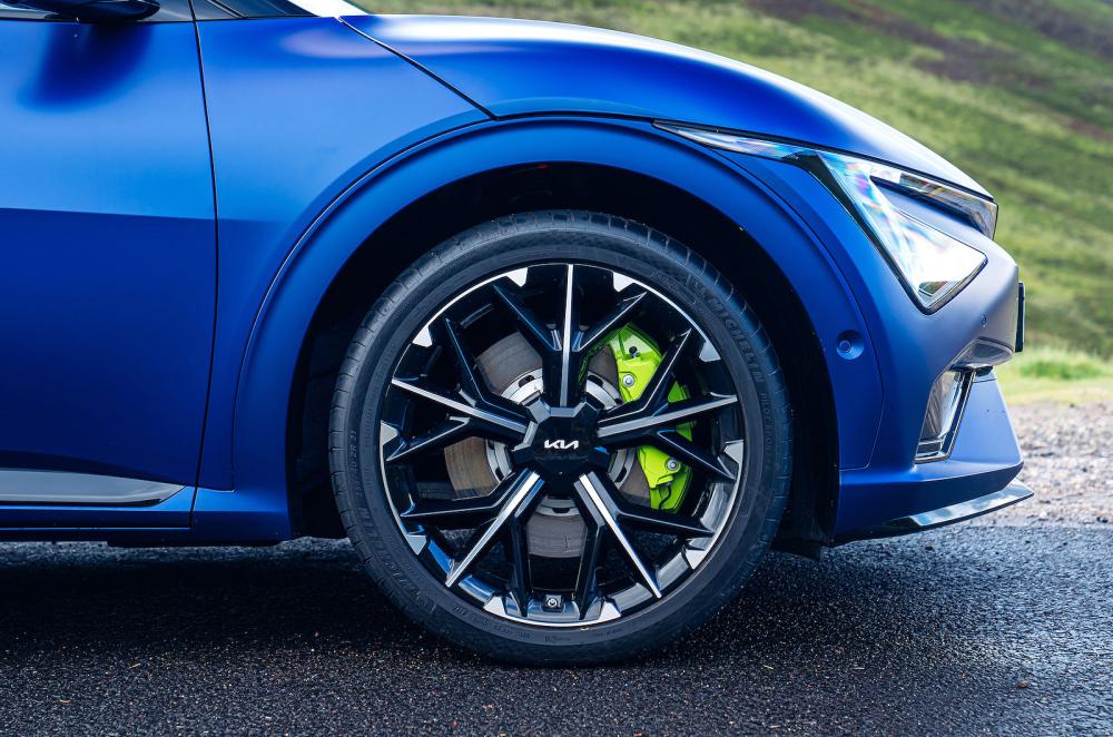 Kia EV6 GT alloy wheel