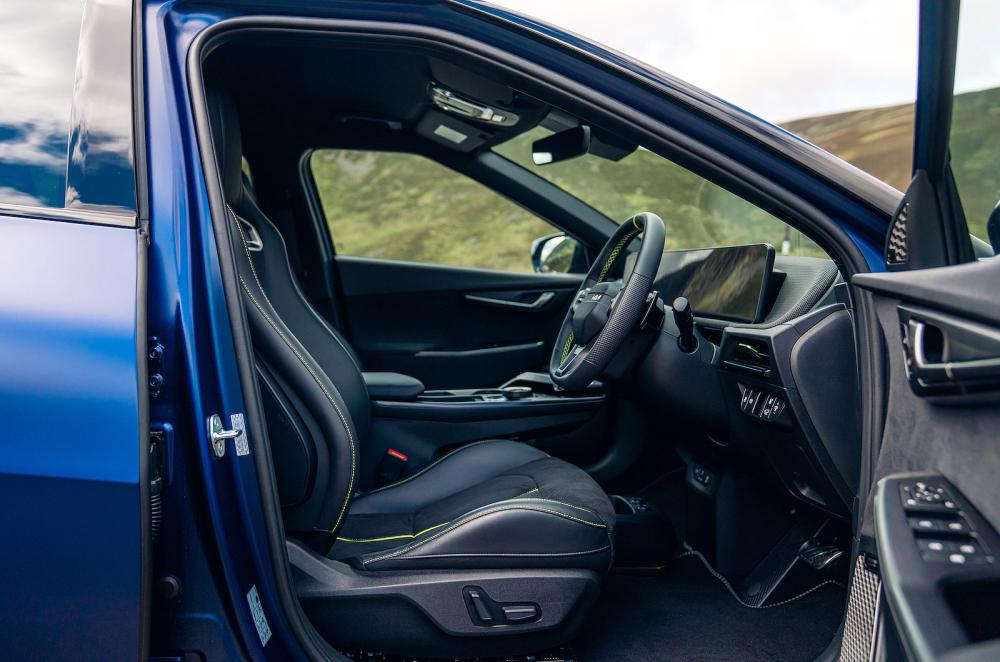 Kia EV6 GT front seats