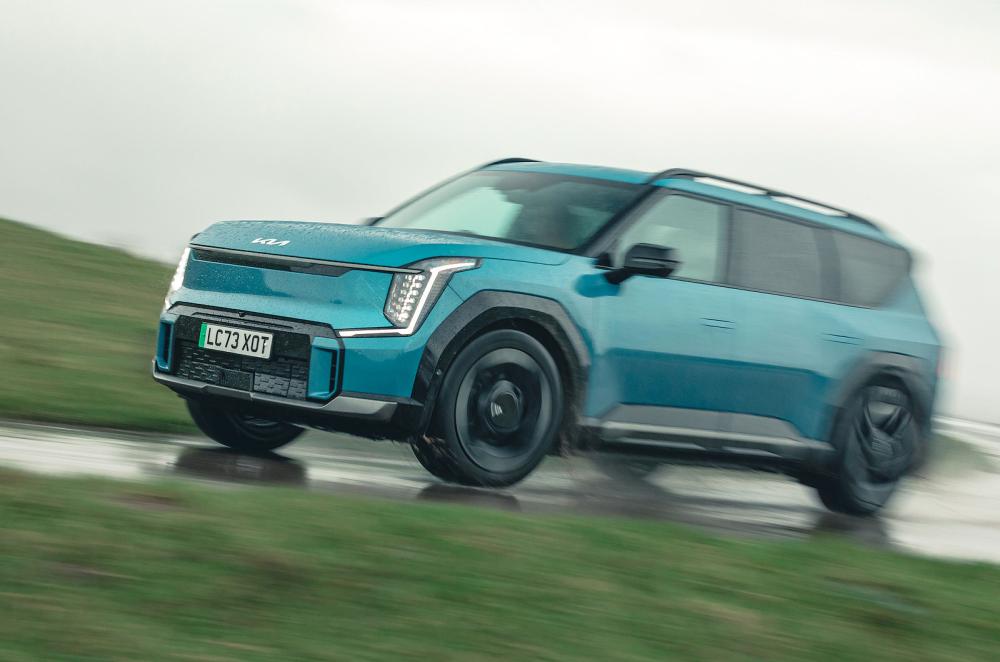 Kia EV9 front cornering