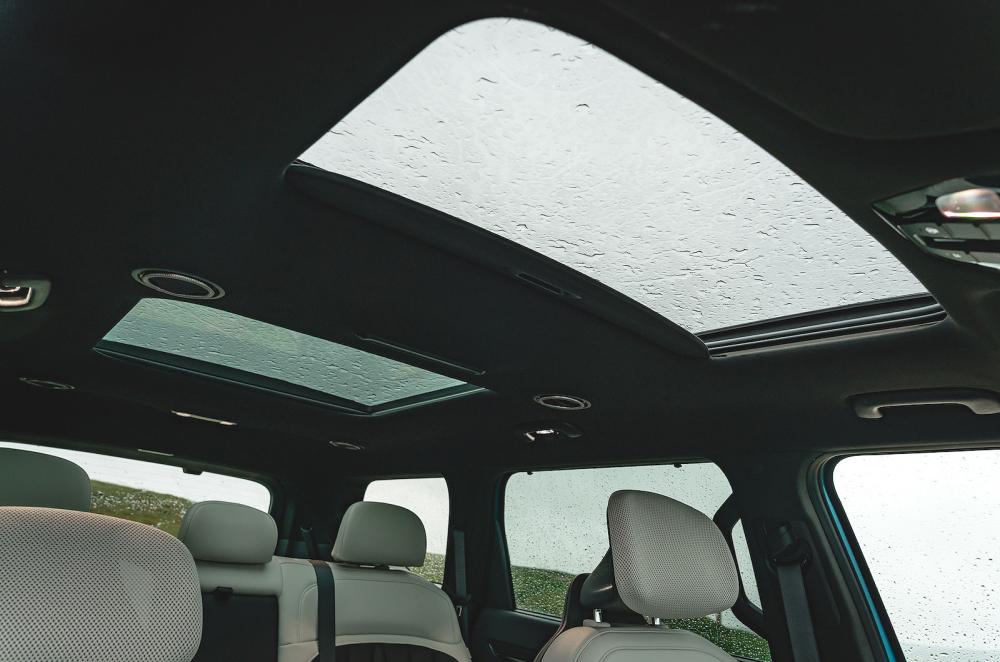 Kia EV9 panoramic roof