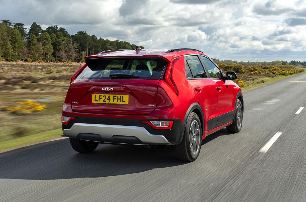 Kia Niro rear right driving