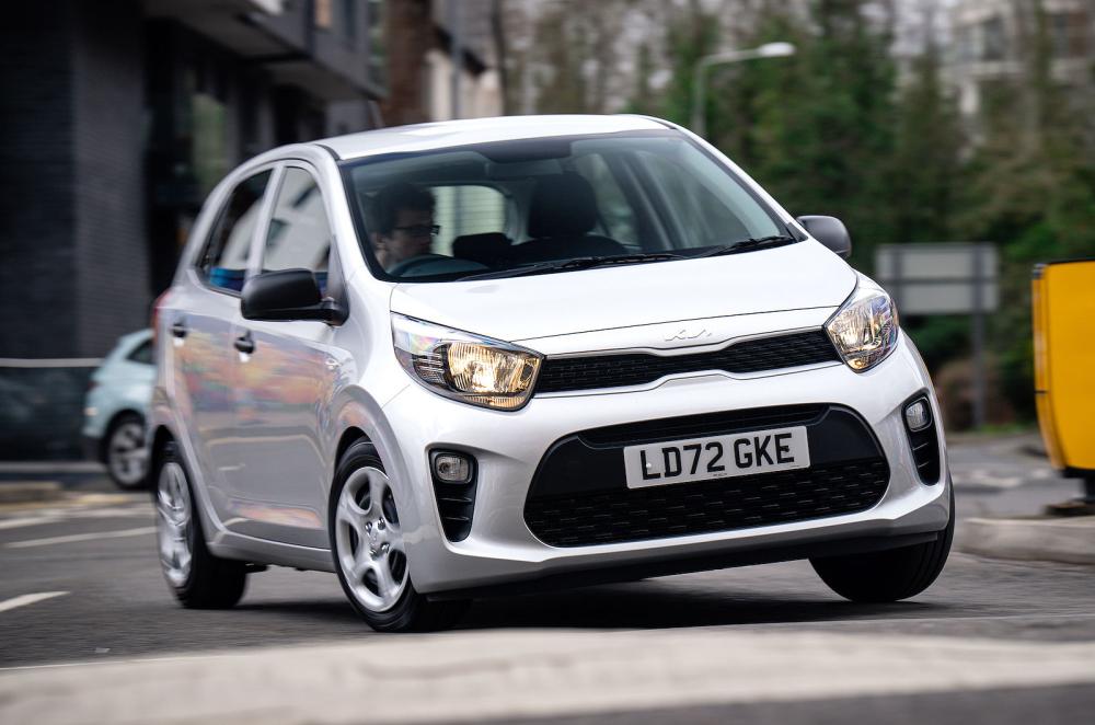 Kia Picanto front cornering