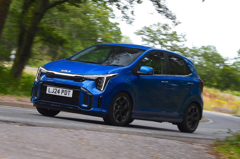Kia Picanto front cornering