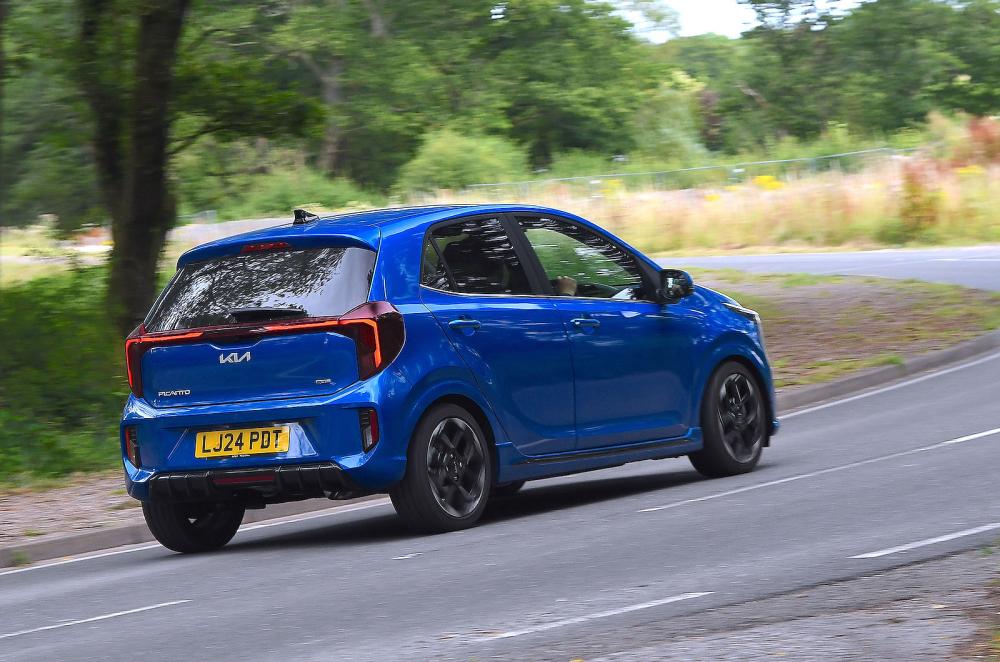 Kia Picanto rear right driving
