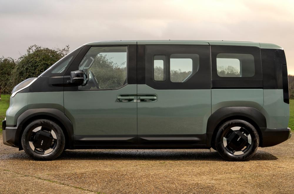 Kia PV5 static side