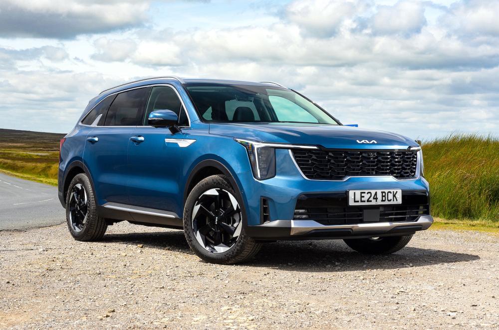 Kia Sorento front right static