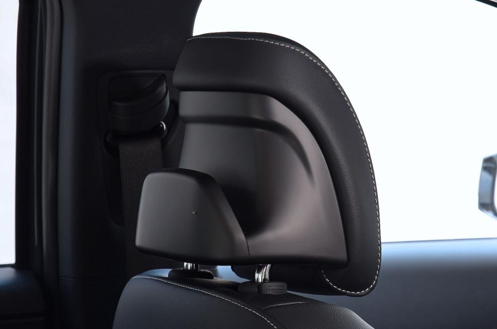 Kia Sportage headrest