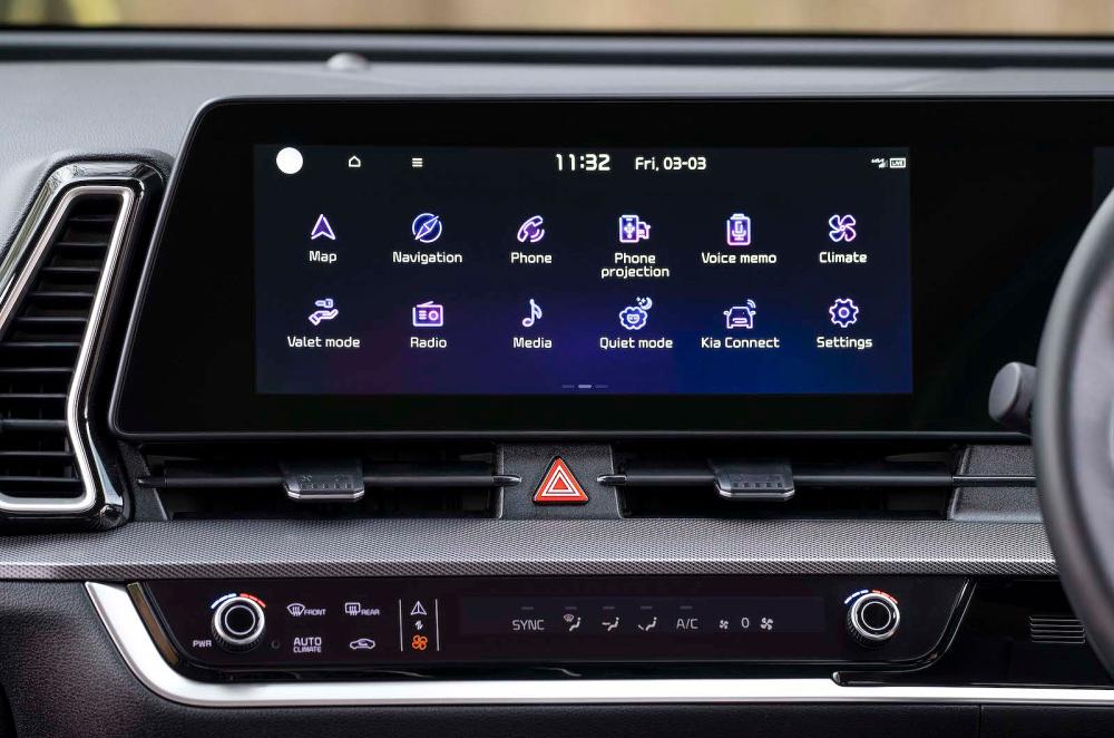 Kia Sportage infotainment touchscreen