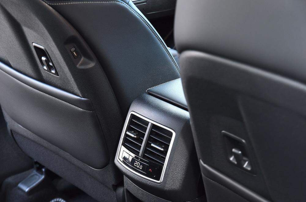 Kia Sportage rear interior detail