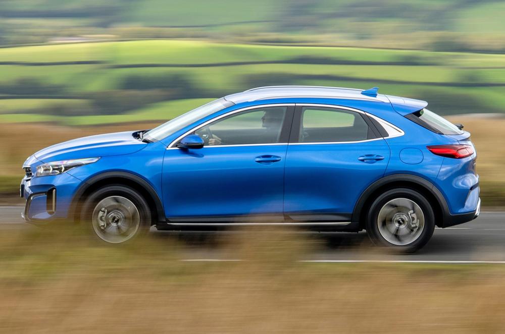 Kia XCeed driving side