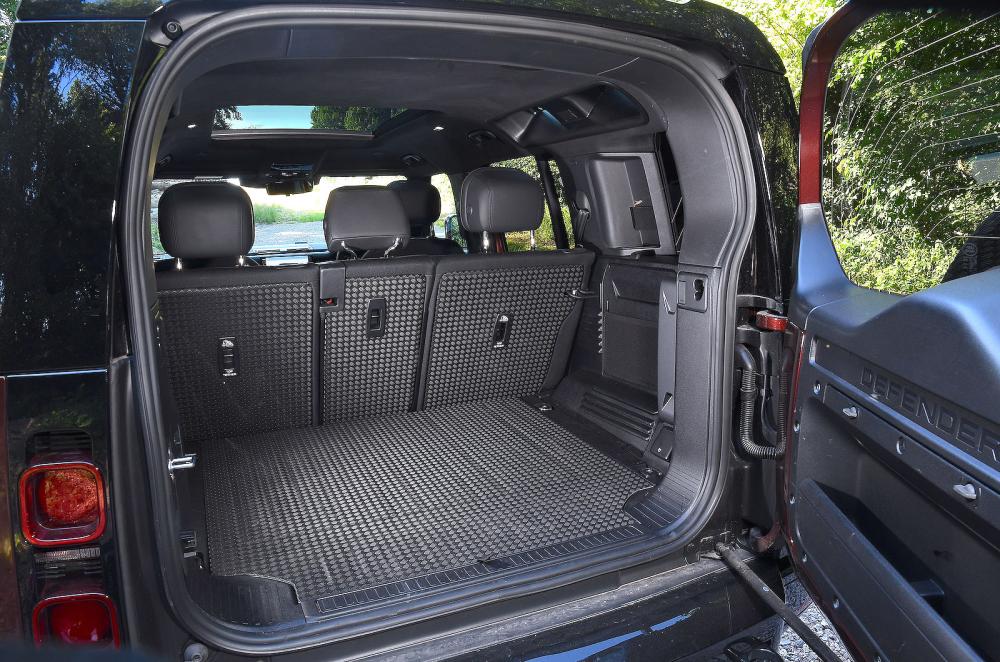 Land Rover Defender 110 boot