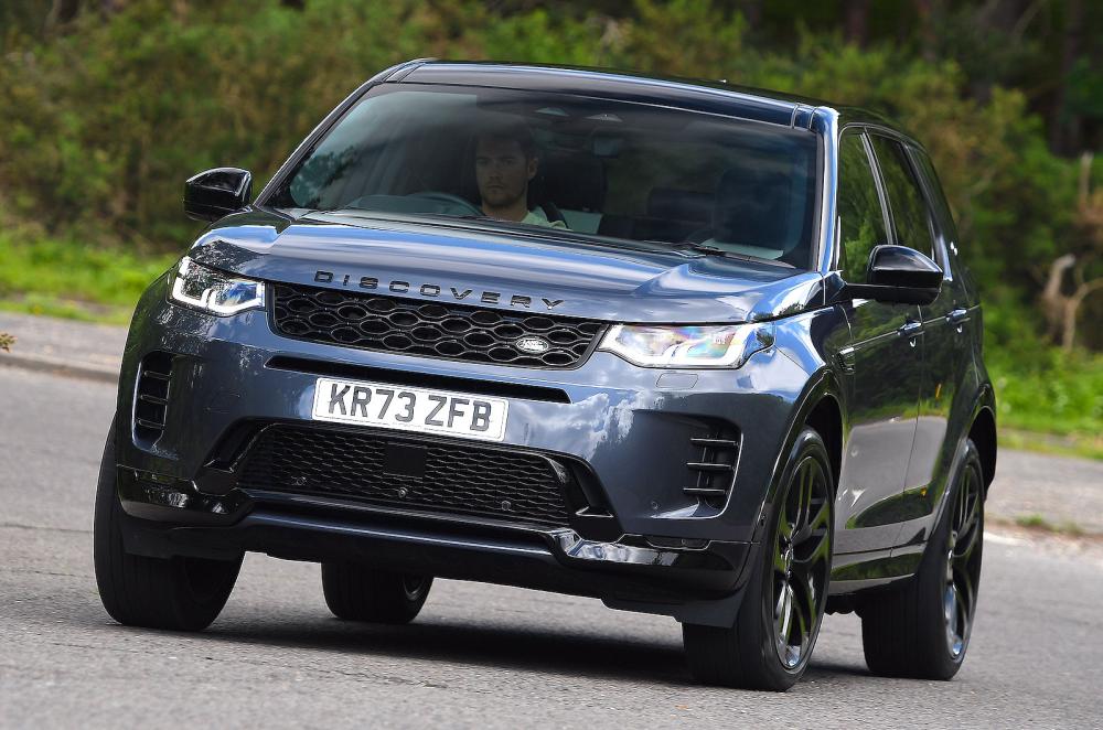 Land Rover Discovery Sport front cornering