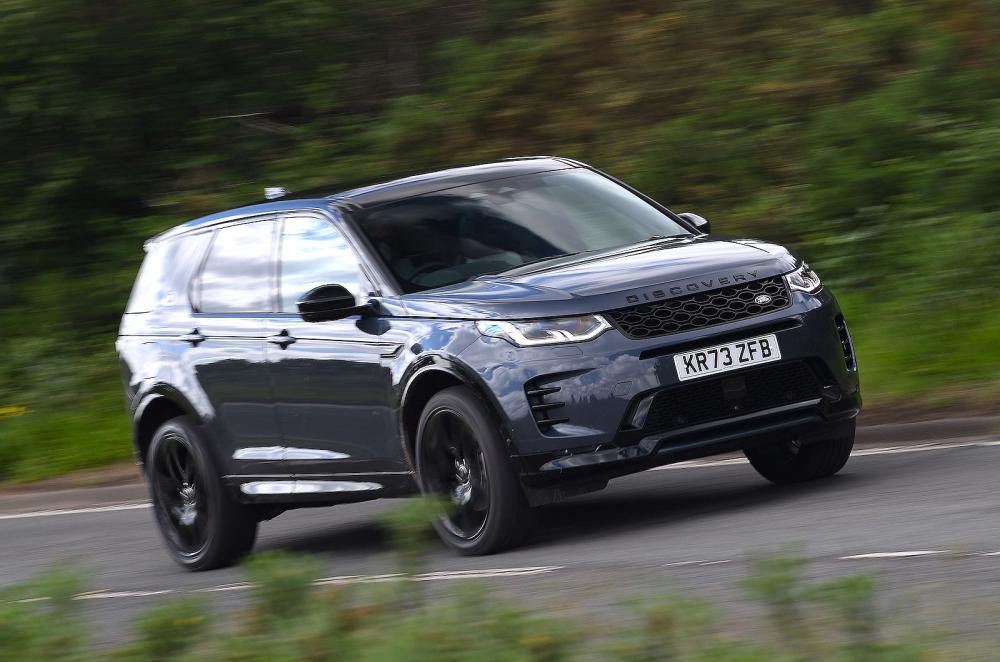 Land Rover Discovery Sport front right driving