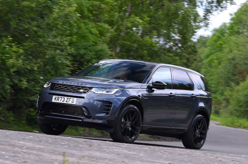 Land Rover Discovery Sport left driving